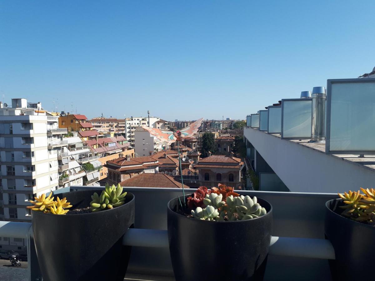 Penthouse 40 In Trastevere With Seasonally Jacuzzi Roma Eksteriør bilde
