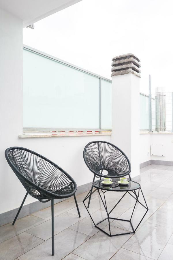 Penthouse 40 In Trastevere With Seasonally Jacuzzi Roma Eksteriør bilde