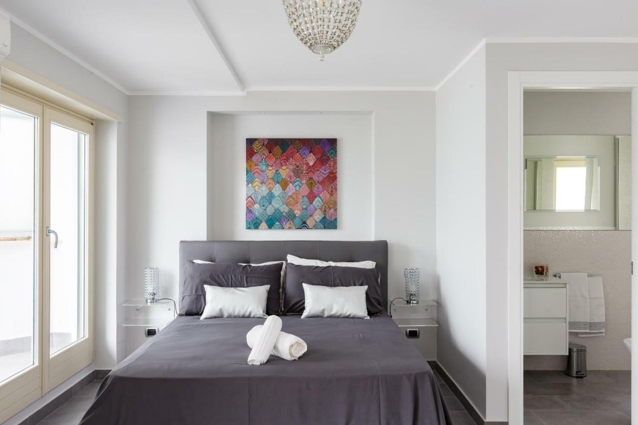 Penthouse 40 In Trastevere With Seasonally Jacuzzi Roma Eksteriør bilde