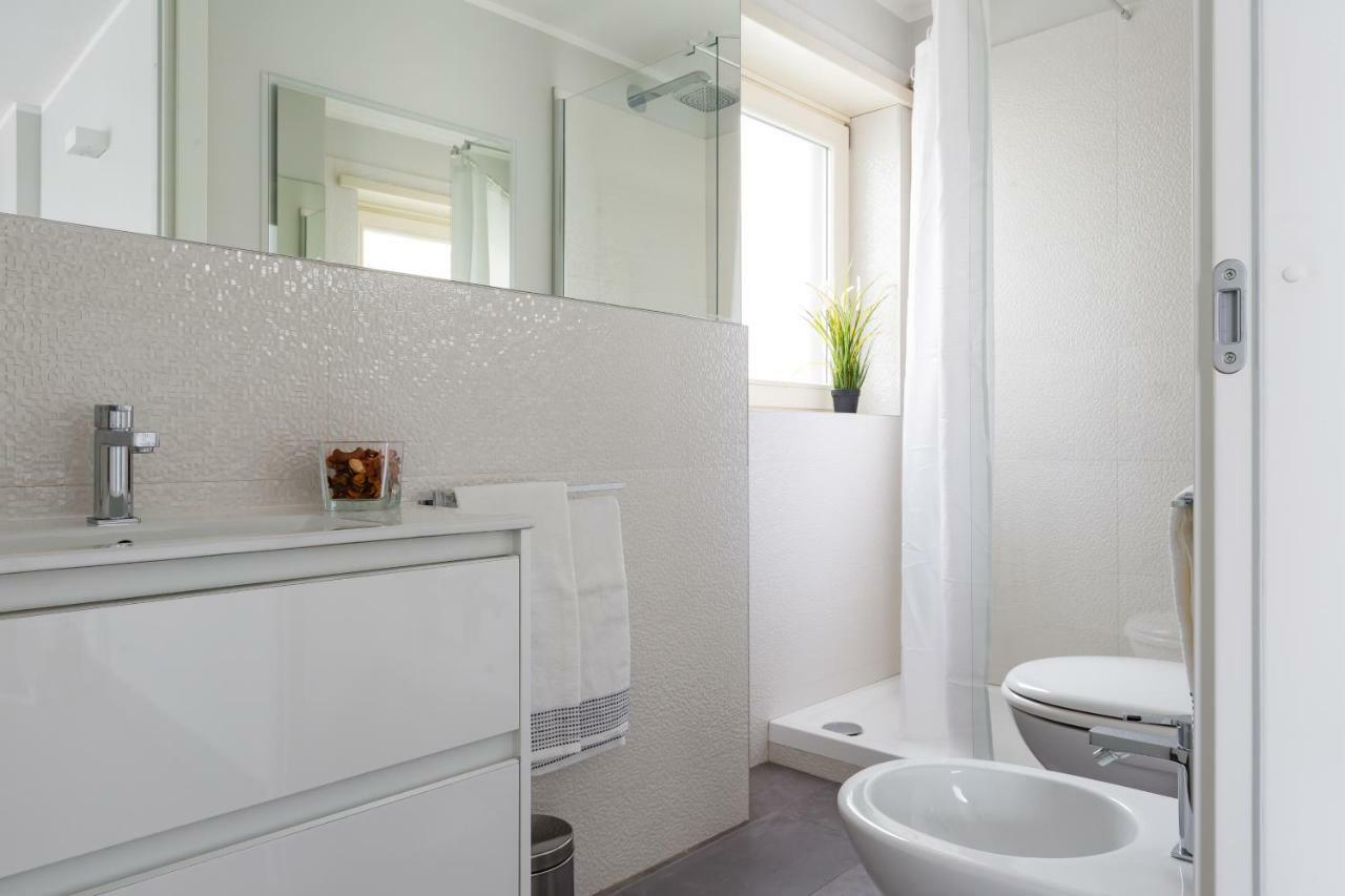 Penthouse 40 In Trastevere With Seasonally Jacuzzi Roma Eksteriør bilde