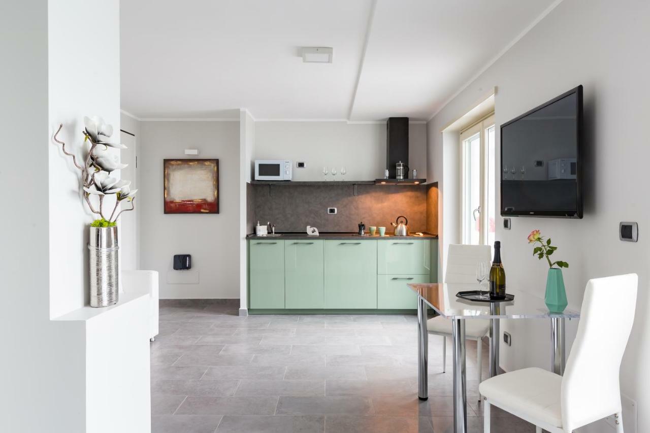 Penthouse 40 In Trastevere With Seasonally Jacuzzi Roma Eksteriør bilde